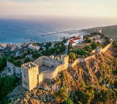 Shardana Bed & Breakfast Sesimbra